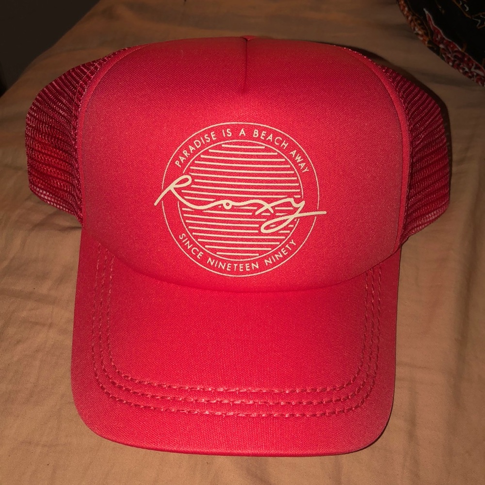 Roxy trucker hat